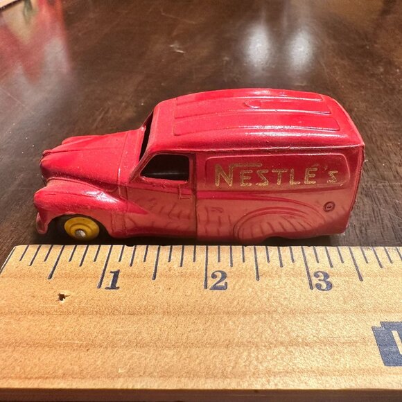 Vintage Dinky Toys 471 Fourgon Austin Van Nestlé Red Diecast Model - Picture 5 of 6
